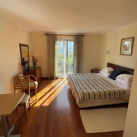 בית כפרי Refugio Camelias